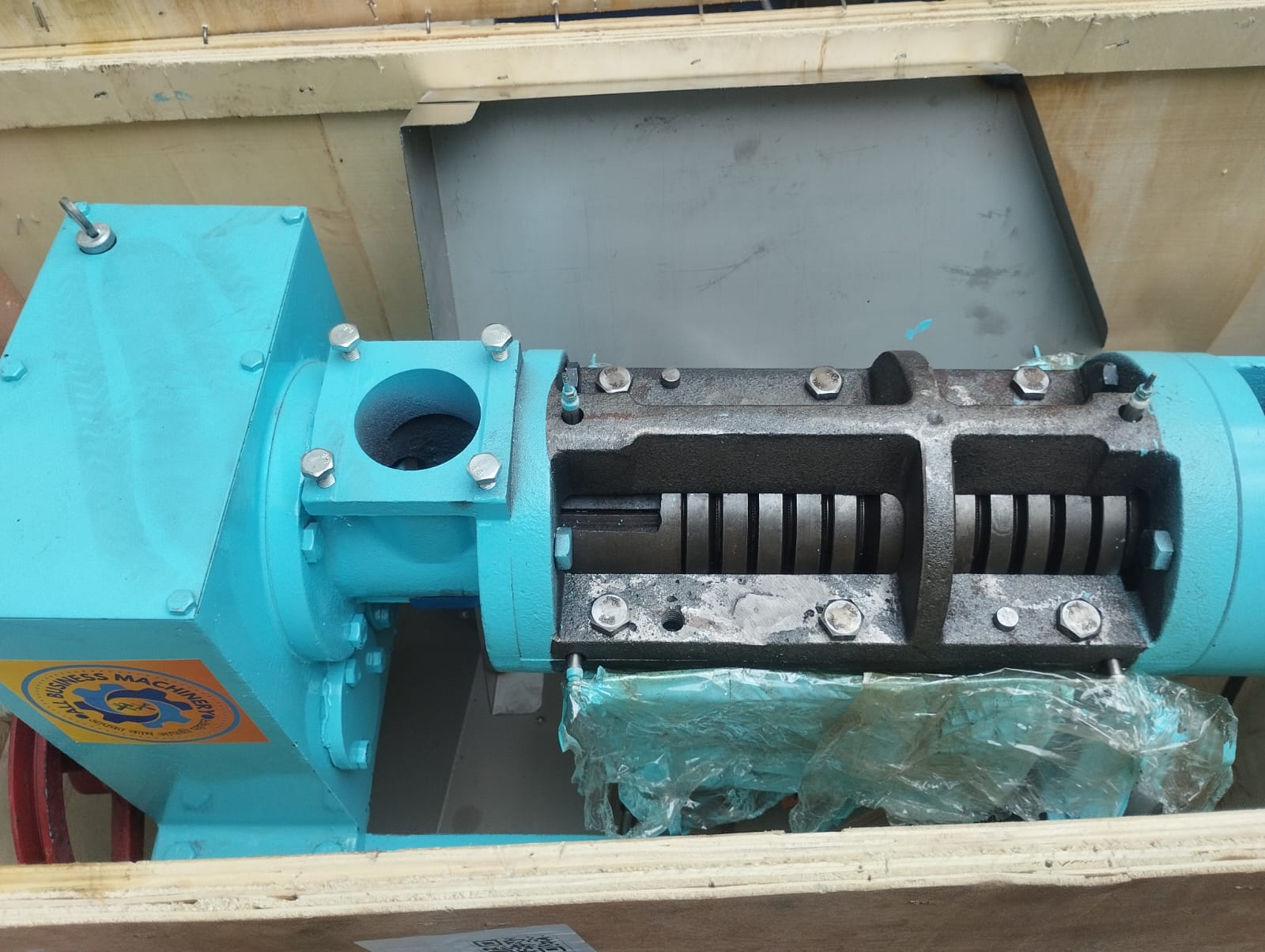 cold oil press machine 3/5 hp - Image 5