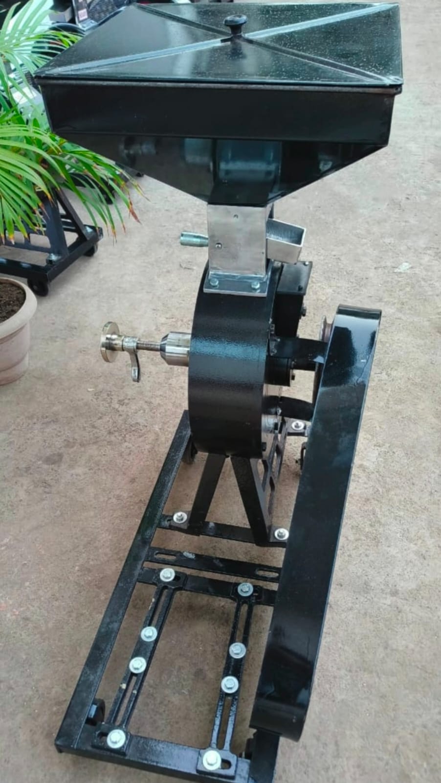 14 inch diamond aata chakki - Image 5