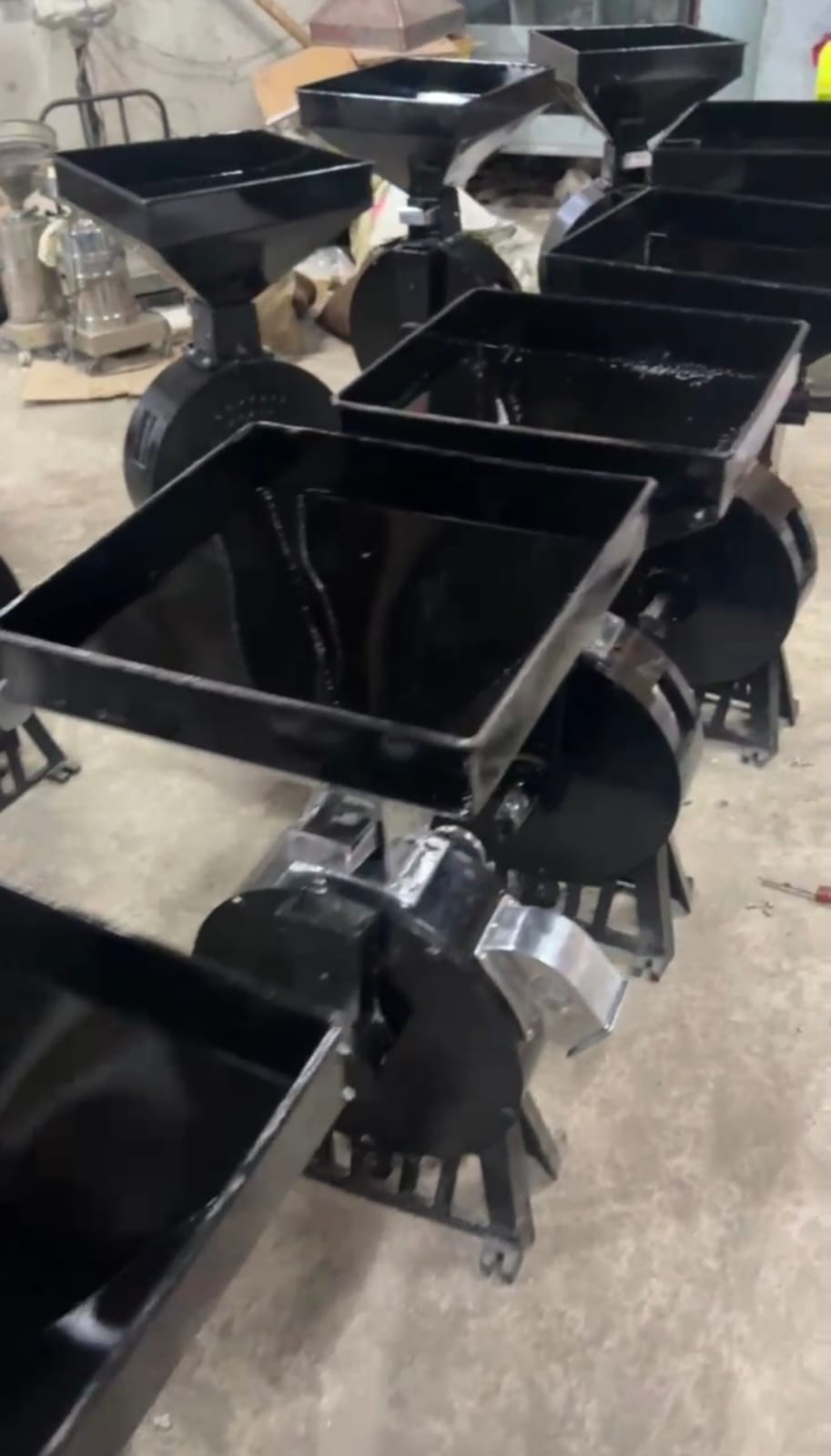 18 inch diamond aata chakki - Image 3